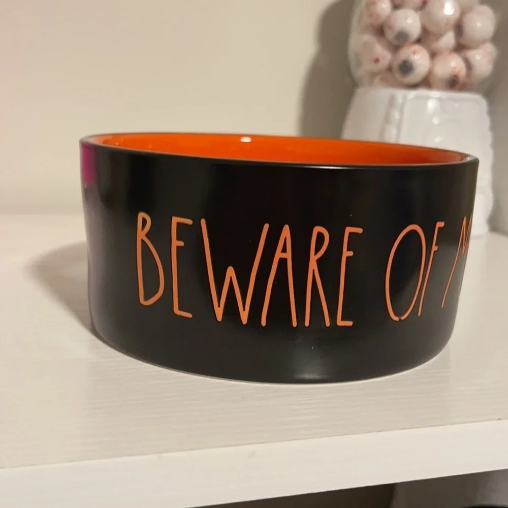 RAE DUNN HALLOWEEN DOG/CAT BOWL